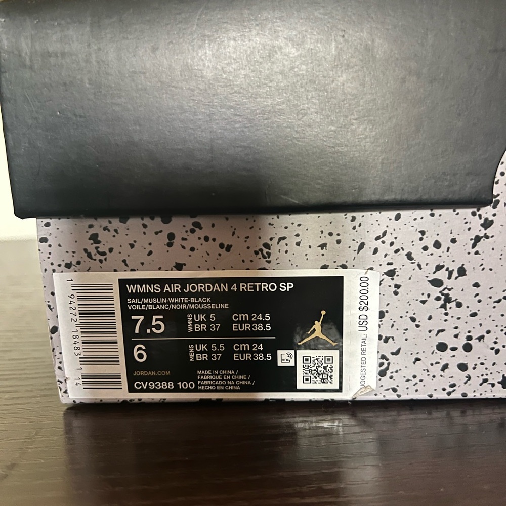 Off-White 4s - Picture 8 of 8
